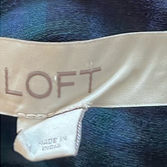 LOFT Medium Plaid Pattern Longsleeves Blouse - Picture 7 of 8